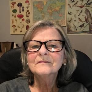 Meet your Posher, Elaine